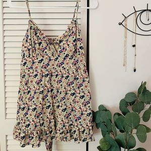 F21 | Breezy floral tank